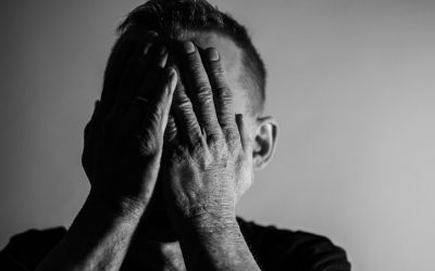 CBD und Stress im Zusammenhang mit PTSD: Wie es hilft, Posttraumatischen Belastungsstörungen zu lindern und den Stress zu reduzieren