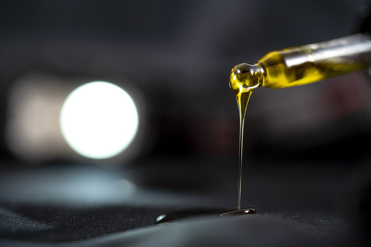 oil, cannabis oil, cbd oil